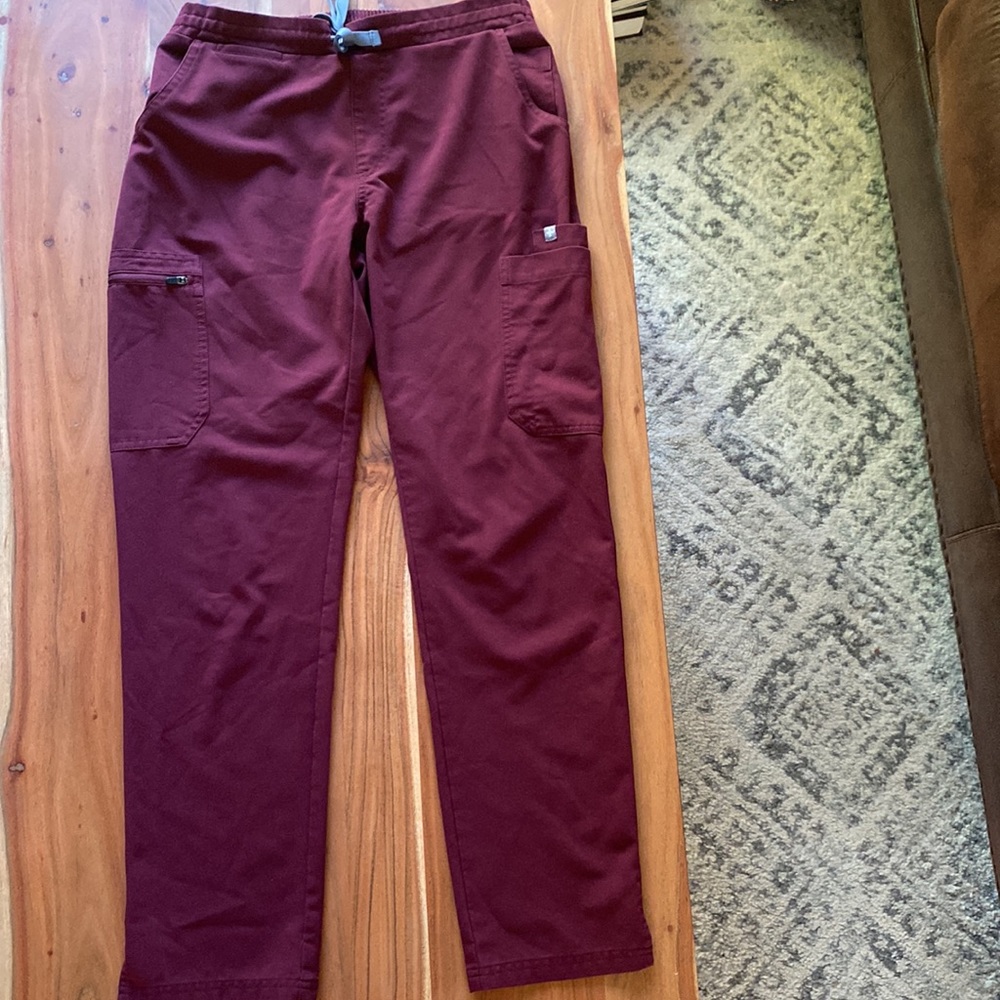 COPY - Figs Kade scrub pant bottom burgundy S small women